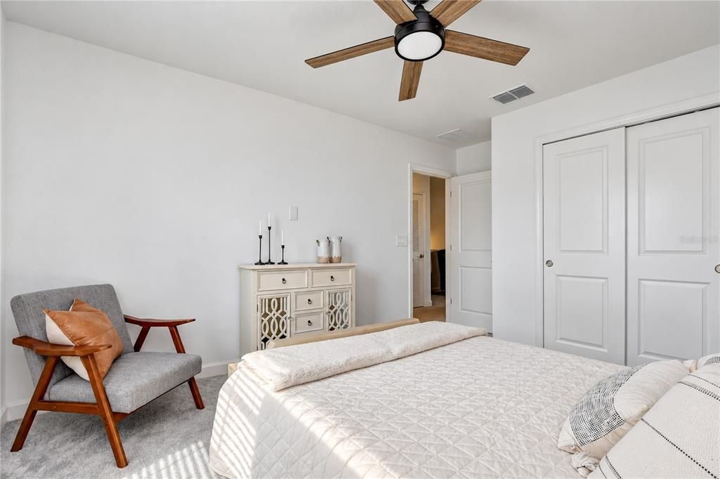 En Venta: $489,000 (3 camas, 3 baños, 2366 Pies cuadrados)