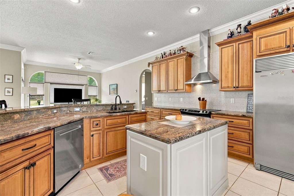 En Venta: $449,000 (3 camas, 2 baños, 2012 Pies cuadrados)