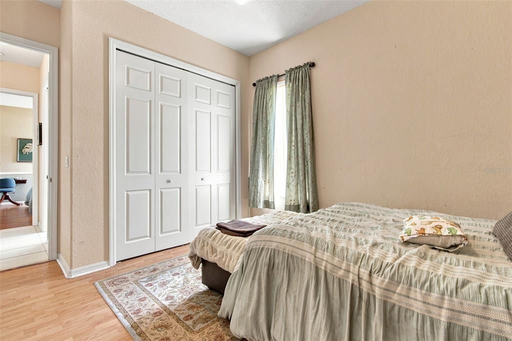 En Venta: $449,000 (3 camas, 2 baños, 2012 Pies cuadrados)
