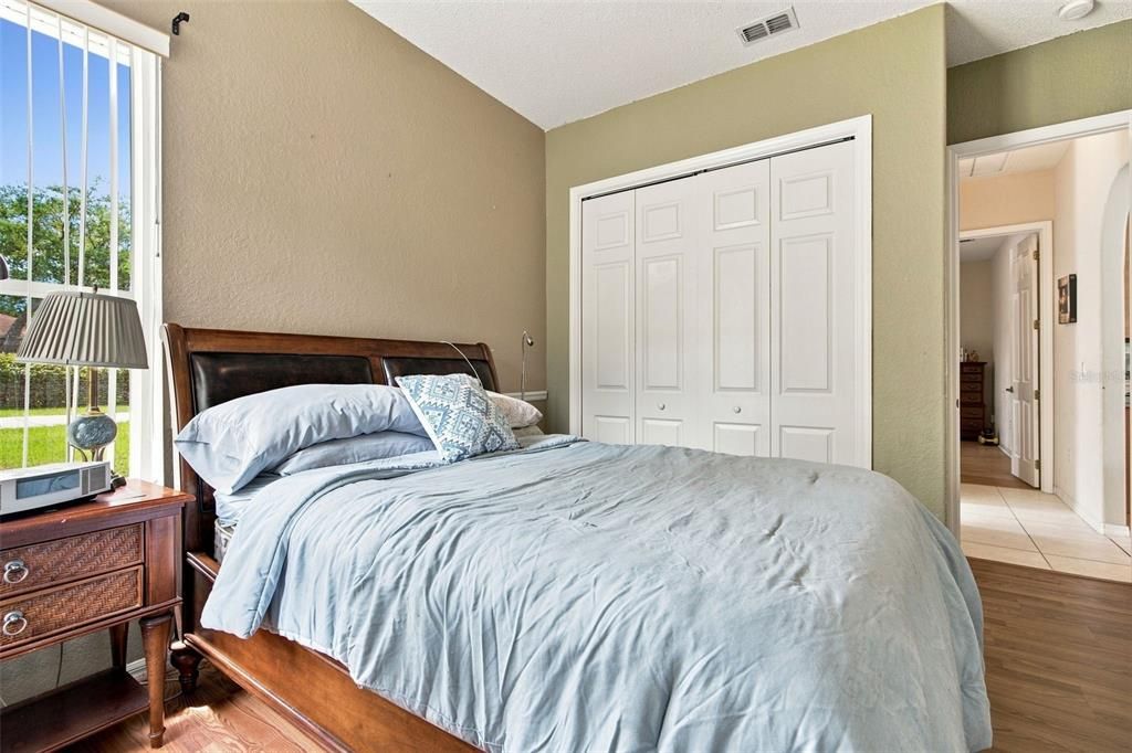 En Venta: $449,000 (3 camas, 2 baños, 2012 Pies cuadrados)