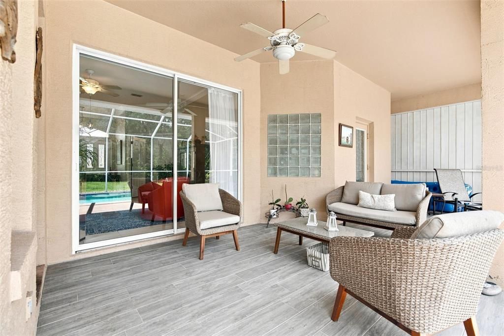 En Venta: $449,000 (3 camas, 2 baños, 2012 Pies cuadrados)