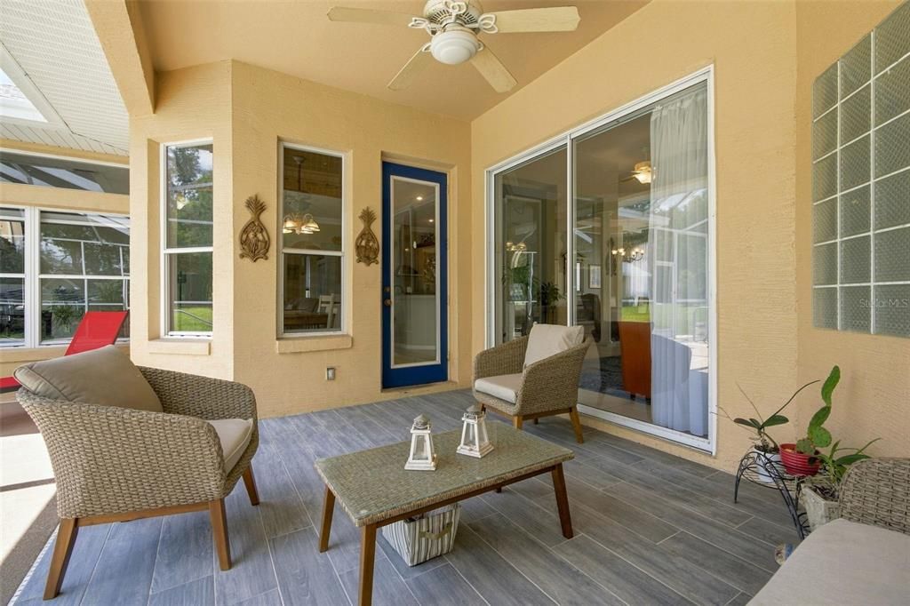 En Venta: $449,000 (3 camas, 2 baños, 2012 Pies cuadrados)