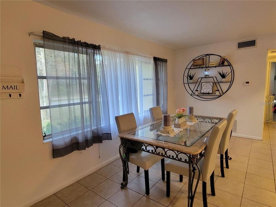В аренду: $1,995 (4 спален, 1 ванн, 1598 Квадратных фут)
