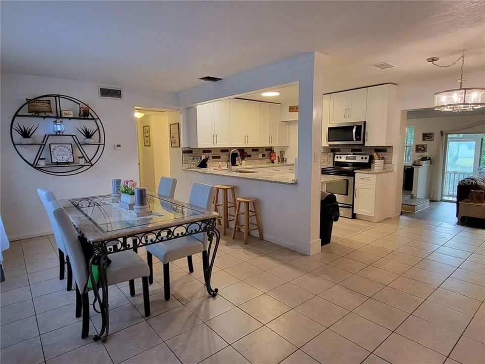 В аренду: $1,995 (4 спален, 1 ванн, 1598 Квадратных фут)