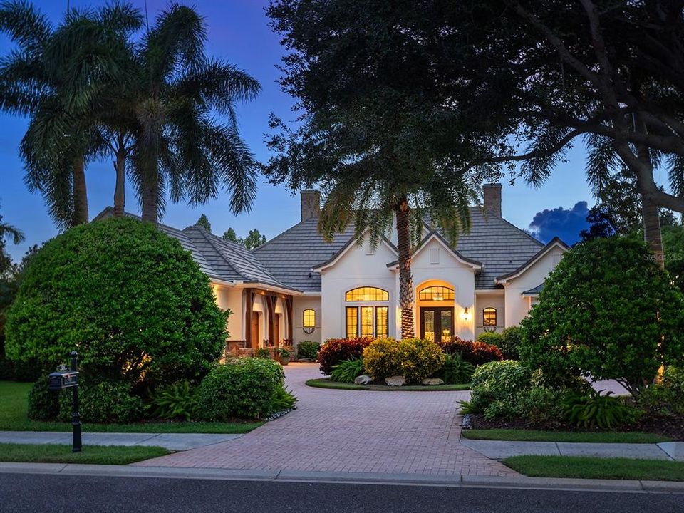 En Venta: $2,825,000 (4 camas, 3 baños, 3425 Pies cuadrados)