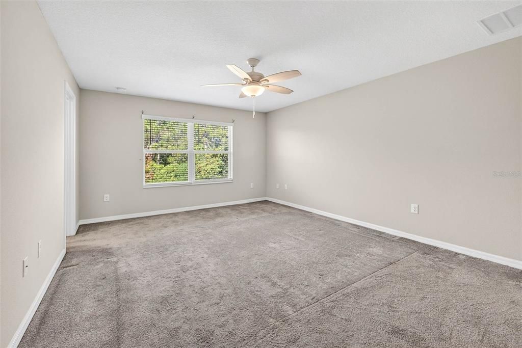 For Sale: $240,000 (3 beds, 2 baths, 1701 Square Feet)