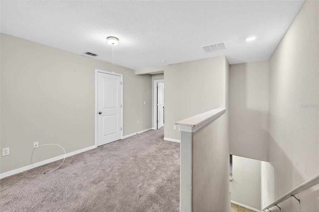For Sale: $240,000 (3 beds, 2 baths, 1701 Square Feet)