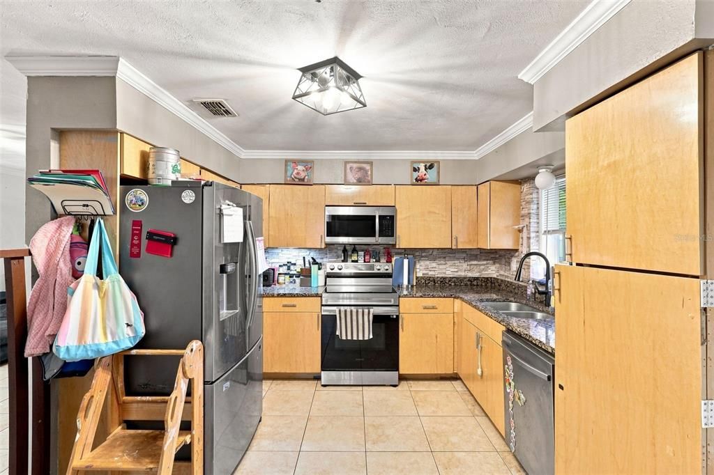 待售: $229,990 (3 贝兹, 2 浴室, 1326 平方英尺)
