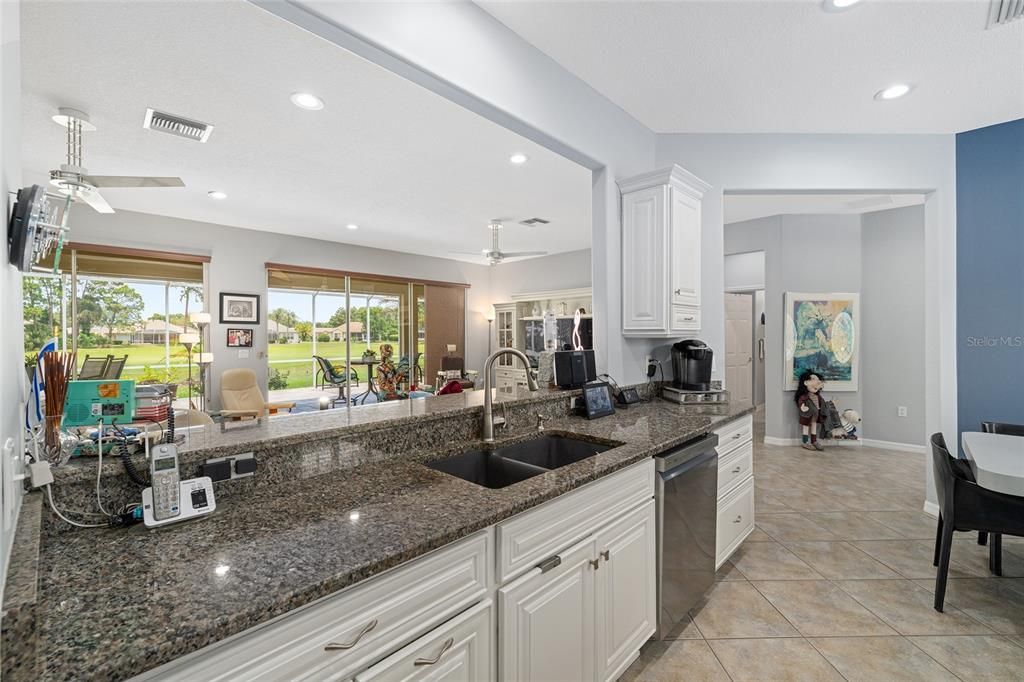 For Sale: $429,000 (2 beds, 2 baths, 1870 Square Feet)