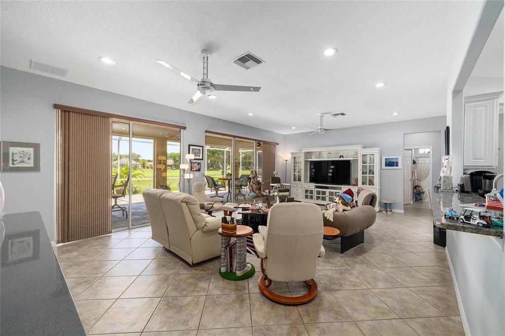 For Sale: $429,000 (2 beds, 2 baths, 1870 Square Feet)
