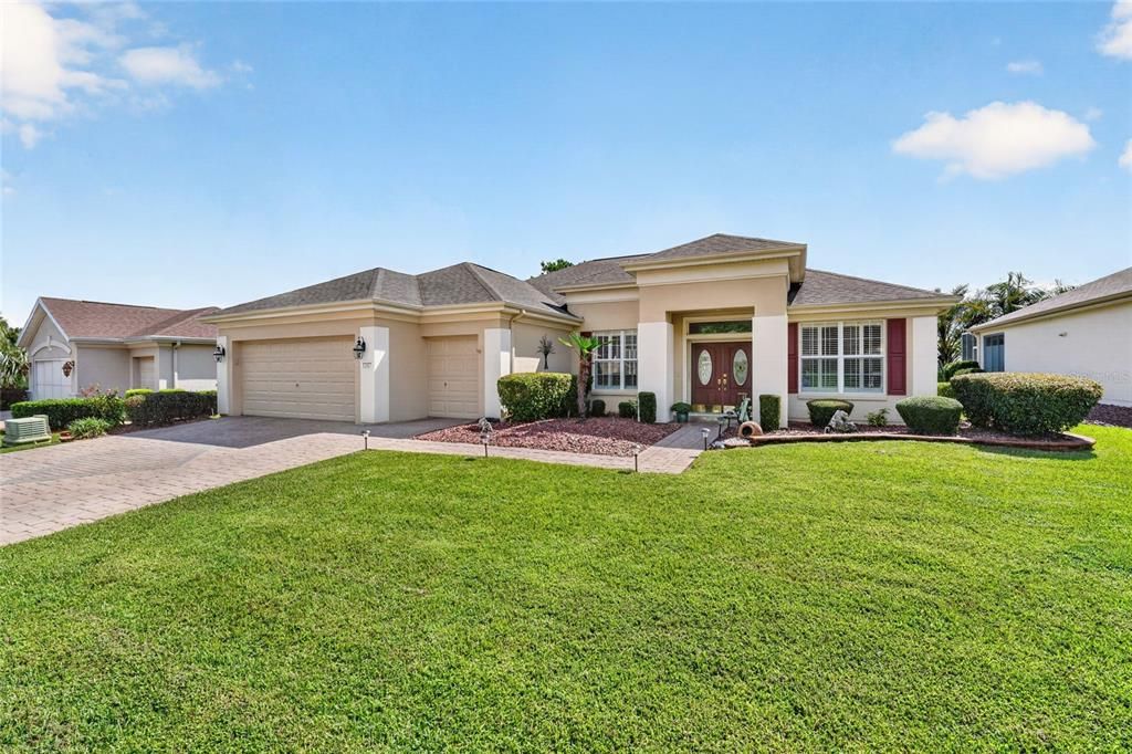 For Sale: $429,000 (2 beds, 2 baths, 1870 Square Feet)