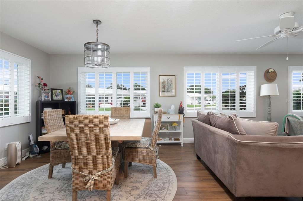 For Sale: $419,900 (2 beds, 2 baths, 1649 Square Feet)