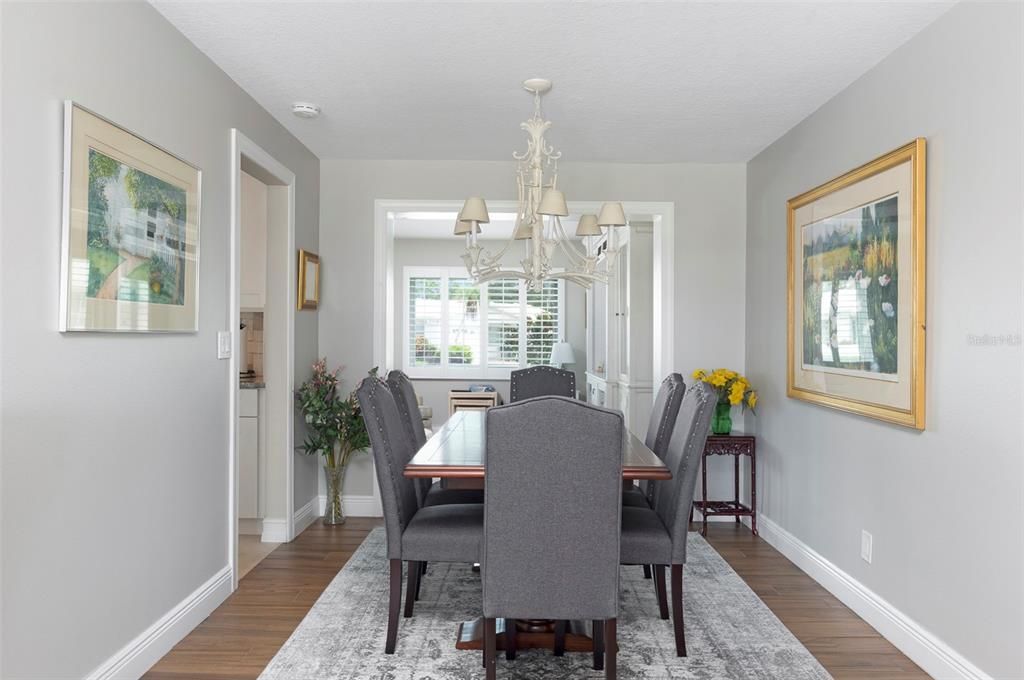 For Sale: $419,900 (2 beds, 2 baths, 1649 Square Feet)