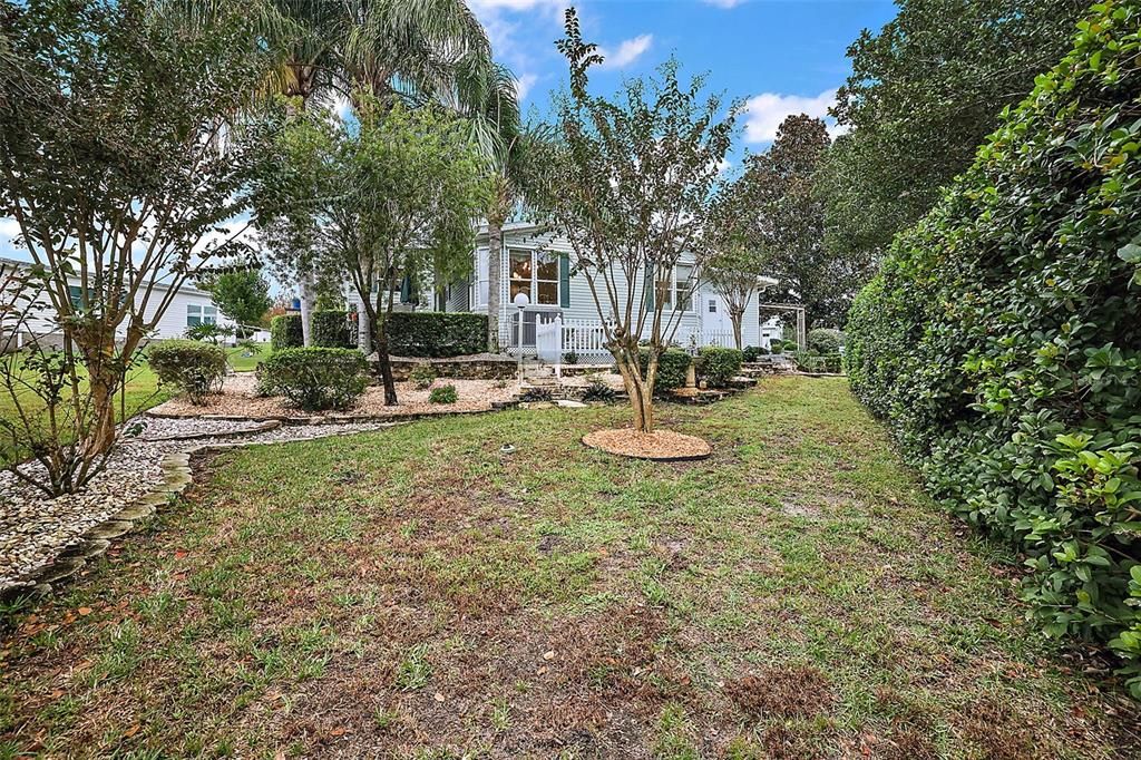For Sale: $215,000 (2 beds, 2 baths, 1816 Square Feet)
