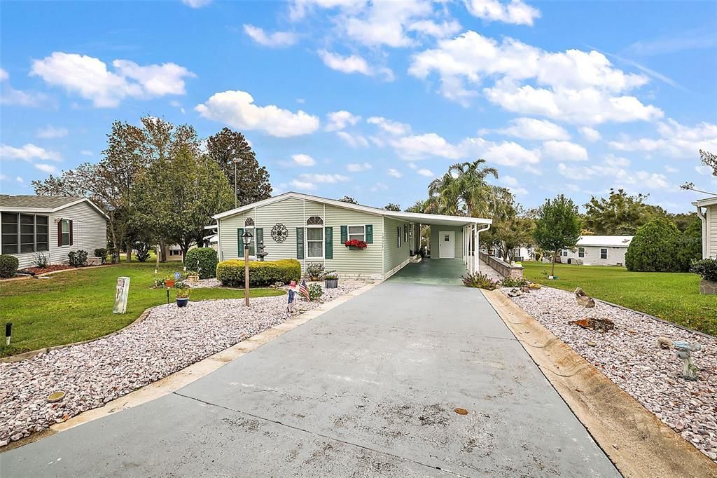 For Sale: $215,000 (2 beds, 2 baths, 1816 Square Feet)