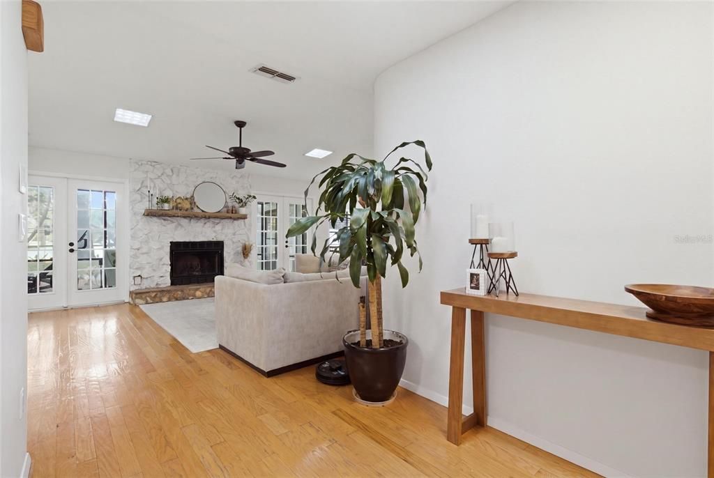 En Venta: $495,000 (3 camas, 2 baños, 1288 Pies cuadrados)