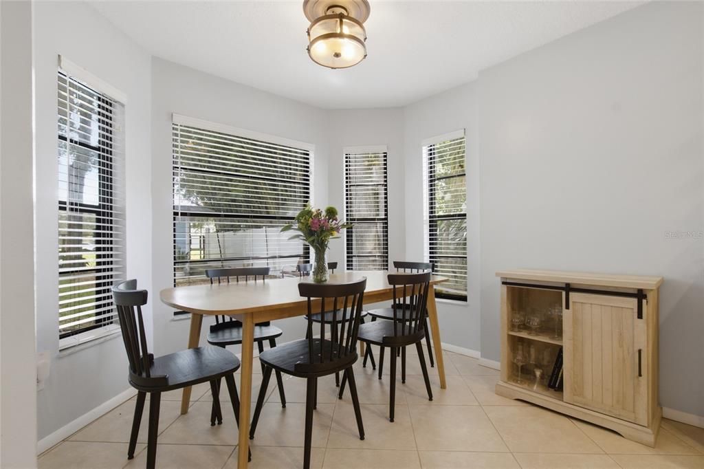 En Venta: $495,000 (3 camas, 2 baños, 1288 Pies cuadrados)