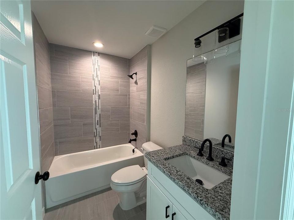 For Sale: $242,900 (3 beds, 2 baths, 1380 Square Feet)