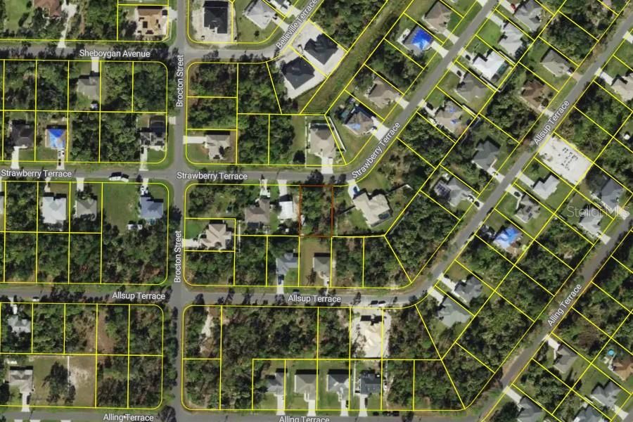 For Sale: $22,000 (0.23 acres)