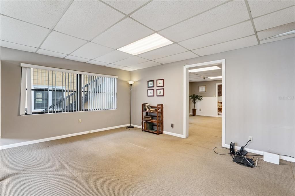 For Sale: $695,000 (6 beds, 5 baths, 3048 Square Feet)