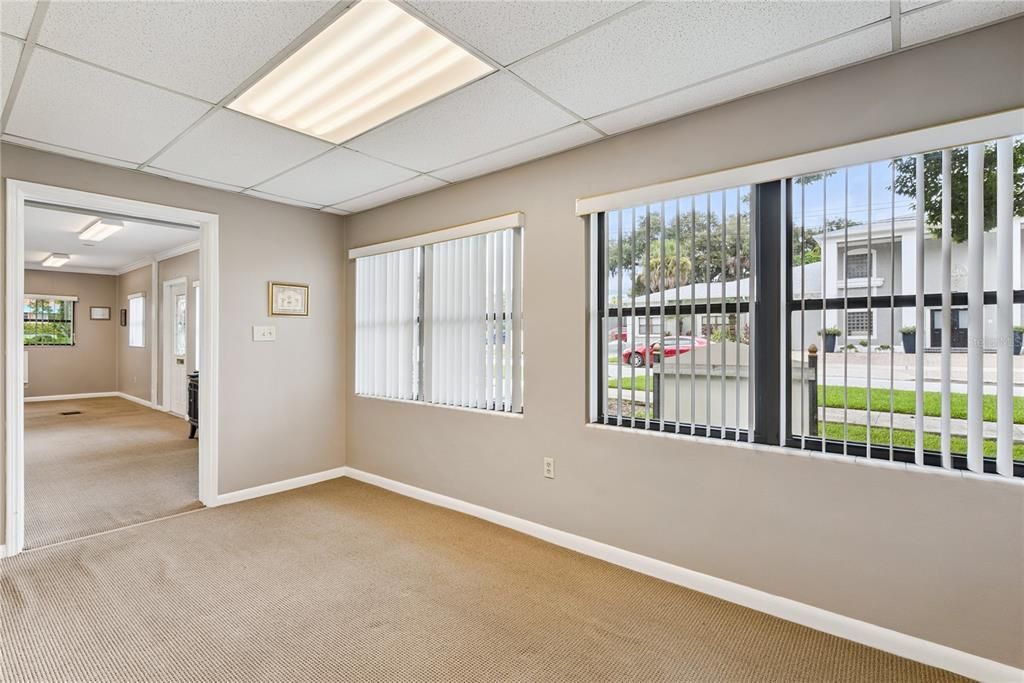For Sale: $695,000 (6 beds, 5 baths, 3048 Square Feet)