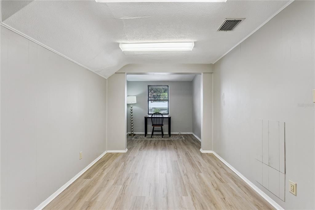 For Sale: $695,000 (6 beds, 5 baths, 3048 Square Feet)