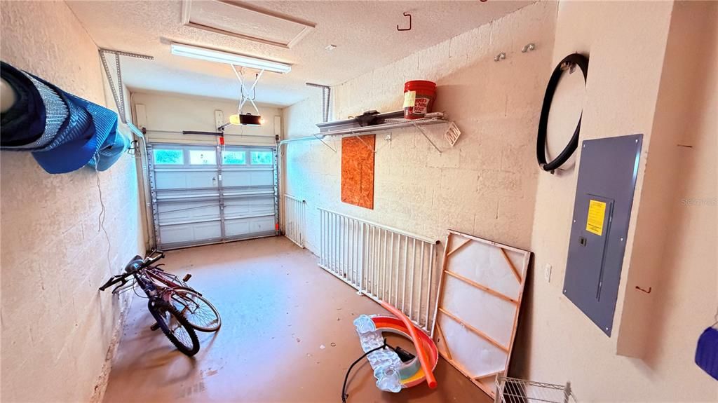 En Renta: $2,400 (4 camas, 3 baños, 1744 Pies cuadrados)