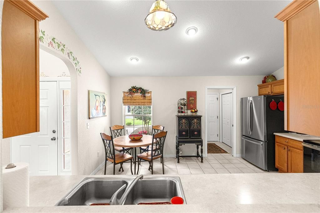 For Sale: $299,900 (3 beds, 2 baths, 1475 Square Feet)