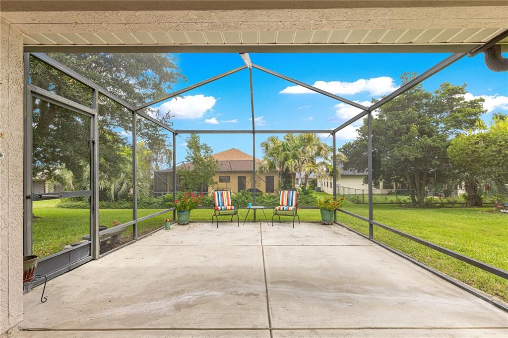 For Sale: $299,900 (3 beds, 2 baths, 1475 Square Feet)