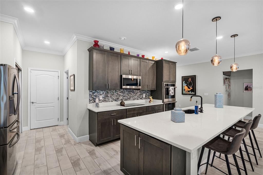 For Sale: $534,900 (3 beds, 2 baths, 1888 Square Feet)