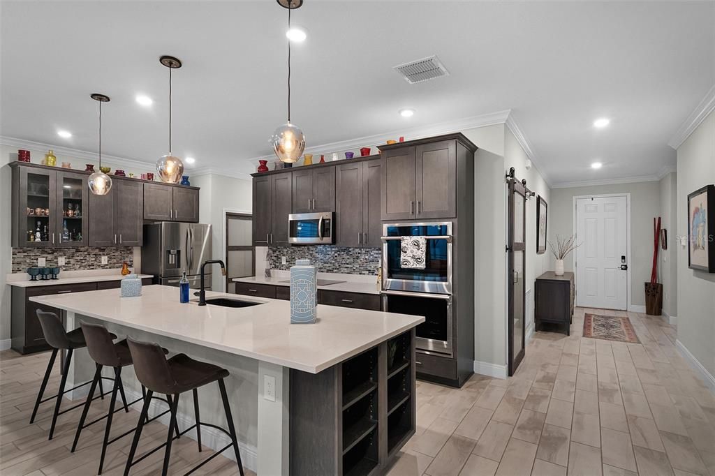 For Sale: $534,900 (3 beds, 2 baths, 1888 Square Feet)