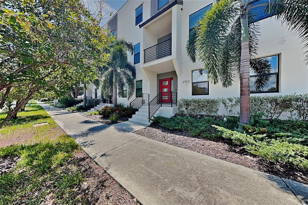 For Rent: $3,750 (4 beds, 4 baths, 2141 Square Feet)