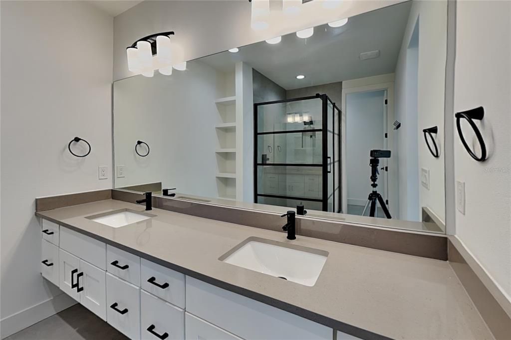 For Rent: $3,750 (4 beds, 4 baths, 2141 Square Feet)