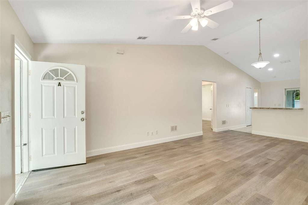 For Rent: $1,750 (3 beds, 2 baths, 1184 Square Feet)