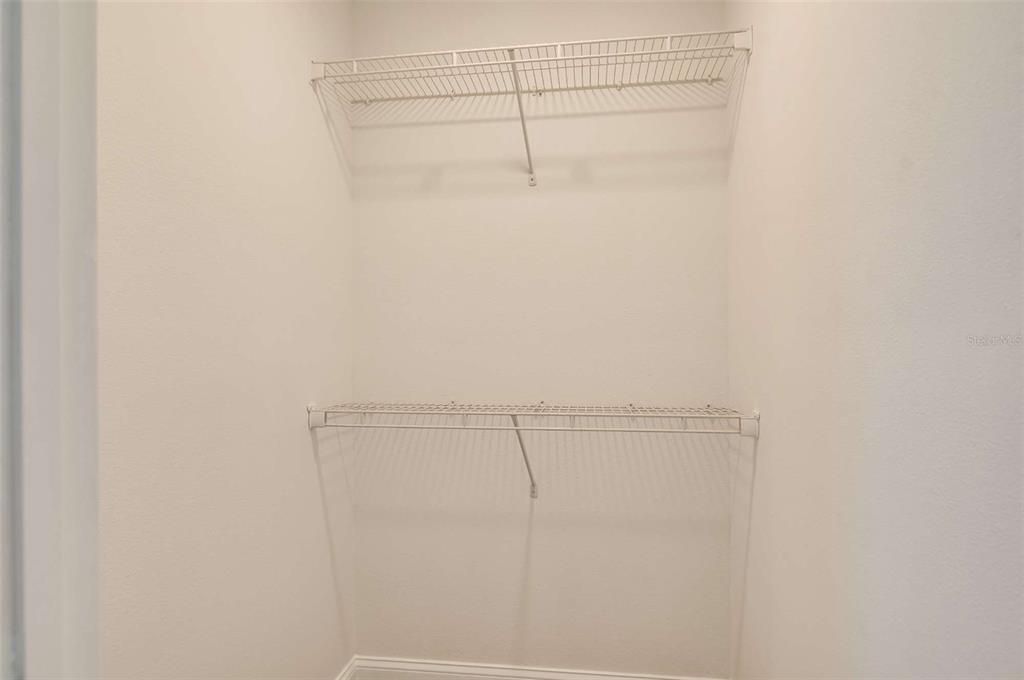 For Rent: $1,750 (3 beds, 2 baths, 1184 Square Feet)