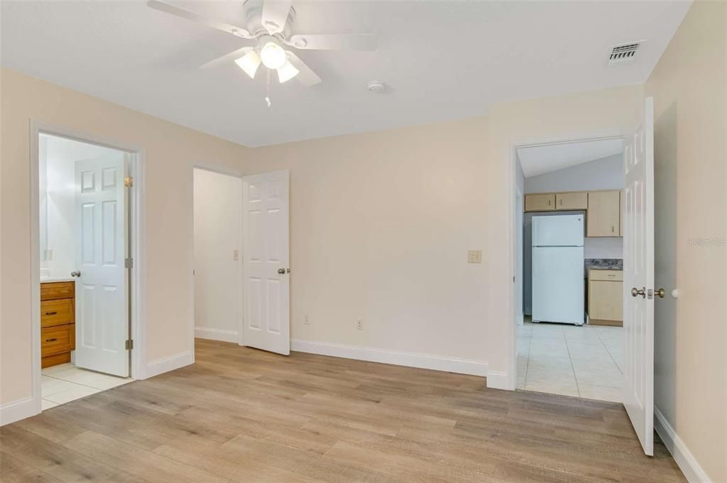 For Rent: $1,750 (3 beds, 2 baths, 1184 Square Feet)