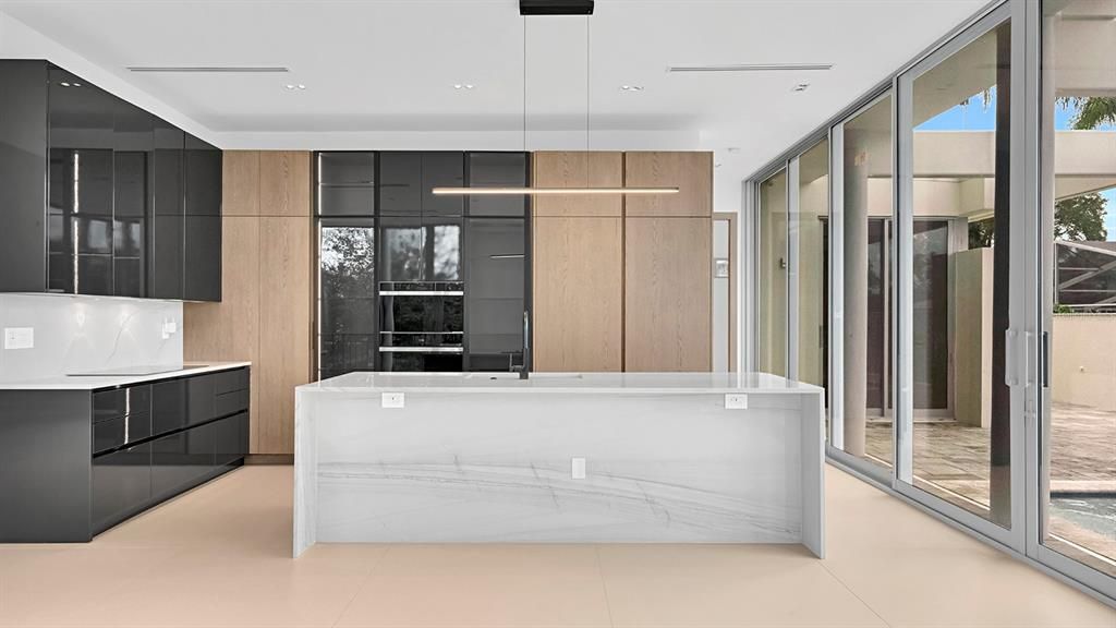 For Sale: $5,999,990 (4 beds, 4 baths, 3880 Square Feet)