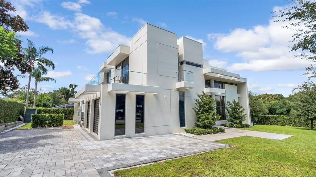 For Sale: $5,999,990 (4 beds, 4 baths, 3880 Square Feet)