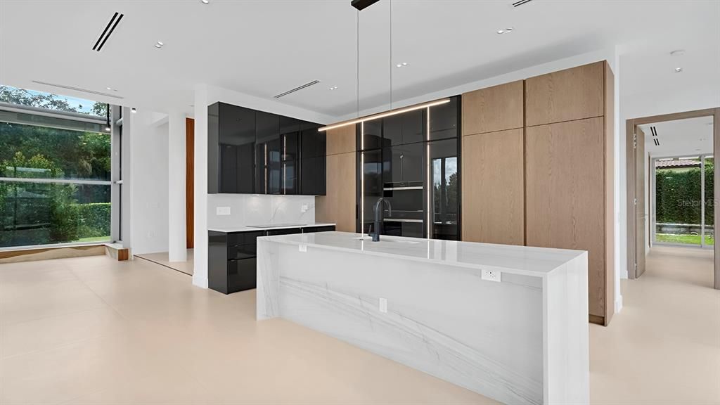 For Sale: $5,999,990 (4 beds, 4 baths, 3880 Square Feet)