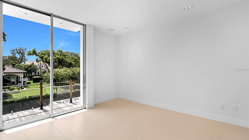 For Sale: $5,999,990 (4 beds, 4 baths, 3880 Square Feet)