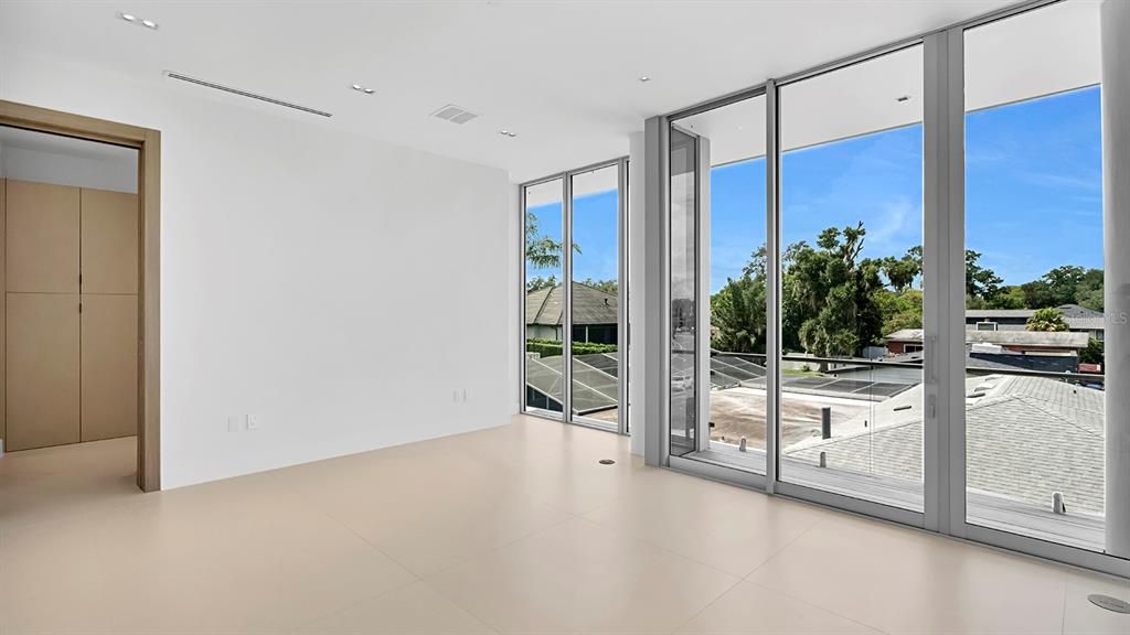 For Sale: $5,999,990 (4 beds, 4 baths, 3880 Square Feet)