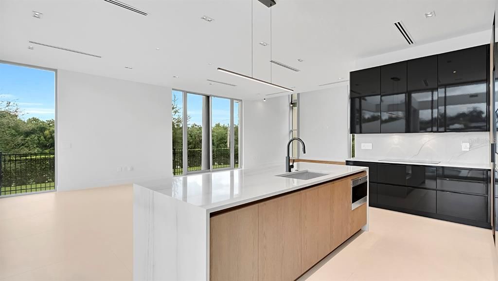 For Sale: $5,999,990 (4 beds, 4 baths, 3880 Square Feet)