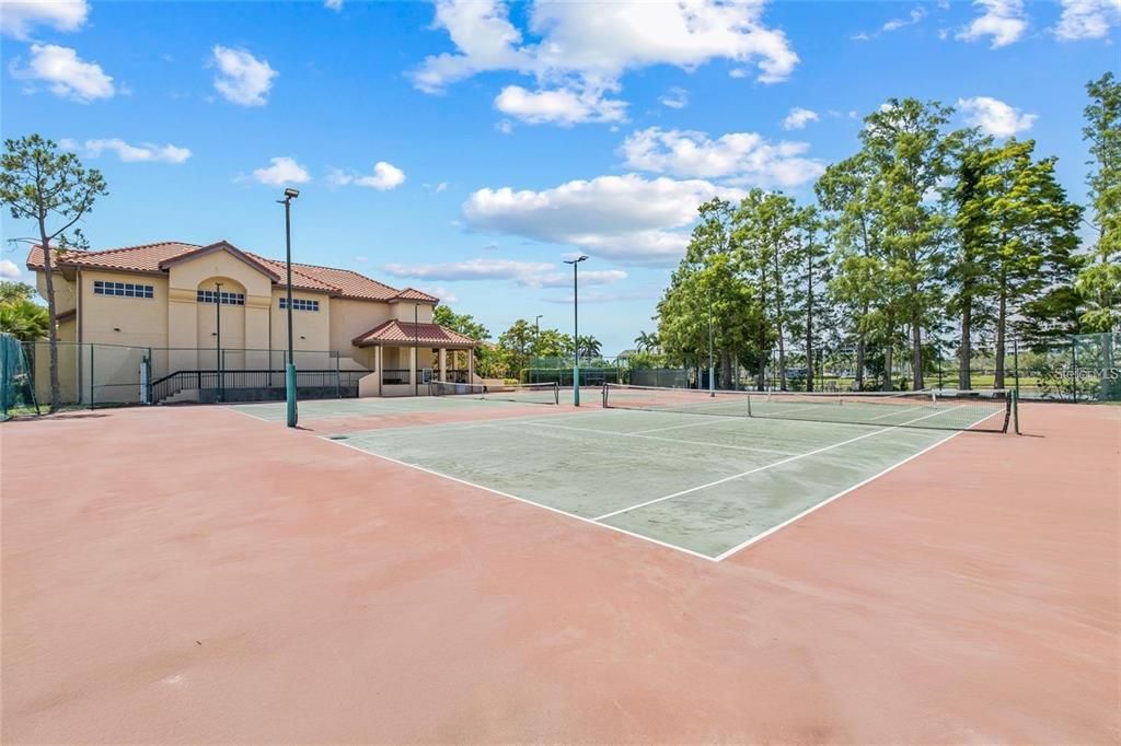 For Rent: $3,200 (3 beds, 2 baths, 1294 Square Feet)