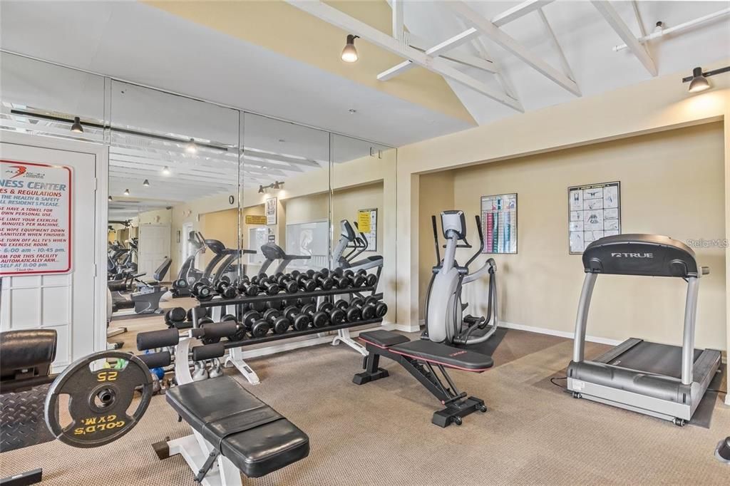 For Rent: $3,200 (3 beds, 2 baths, 1294 Square Feet)