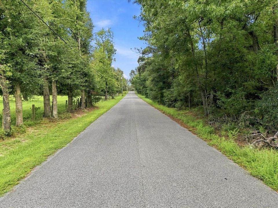 En Venta: $399,000 (4.55 acres)