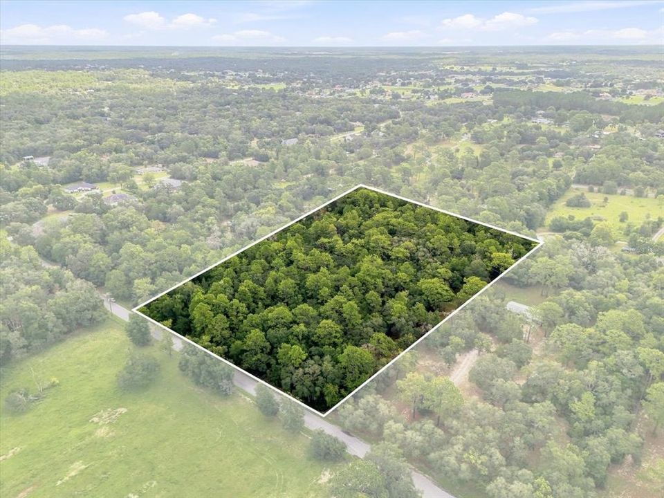 En Venta: $399,000 (4.55 acres)