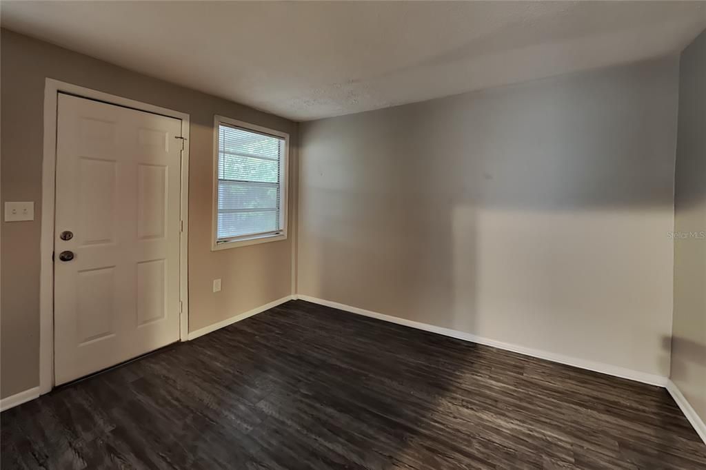 For Rent: $1,650 (3 beds, 2 baths, 1495 Square Feet)