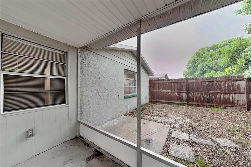 For Rent: $1,650 (3 beds, 2 baths, 1495 Square Feet)