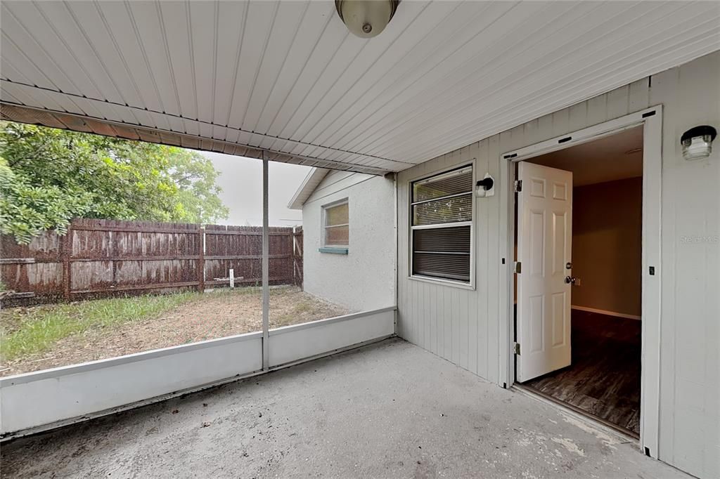 For Rent: $1,650 (3 beds, 2 baths, 1495 Square Feet)