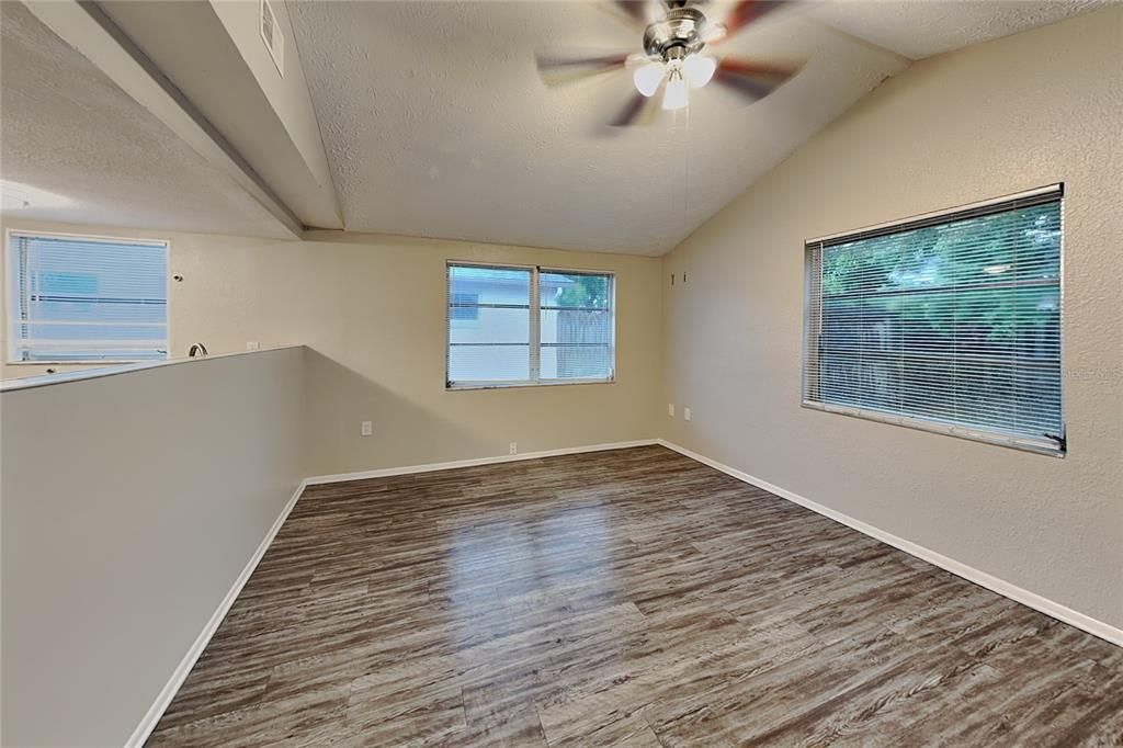 For Rent: $1,650 (3 beds, 2 baths, 1495 Square Feet)